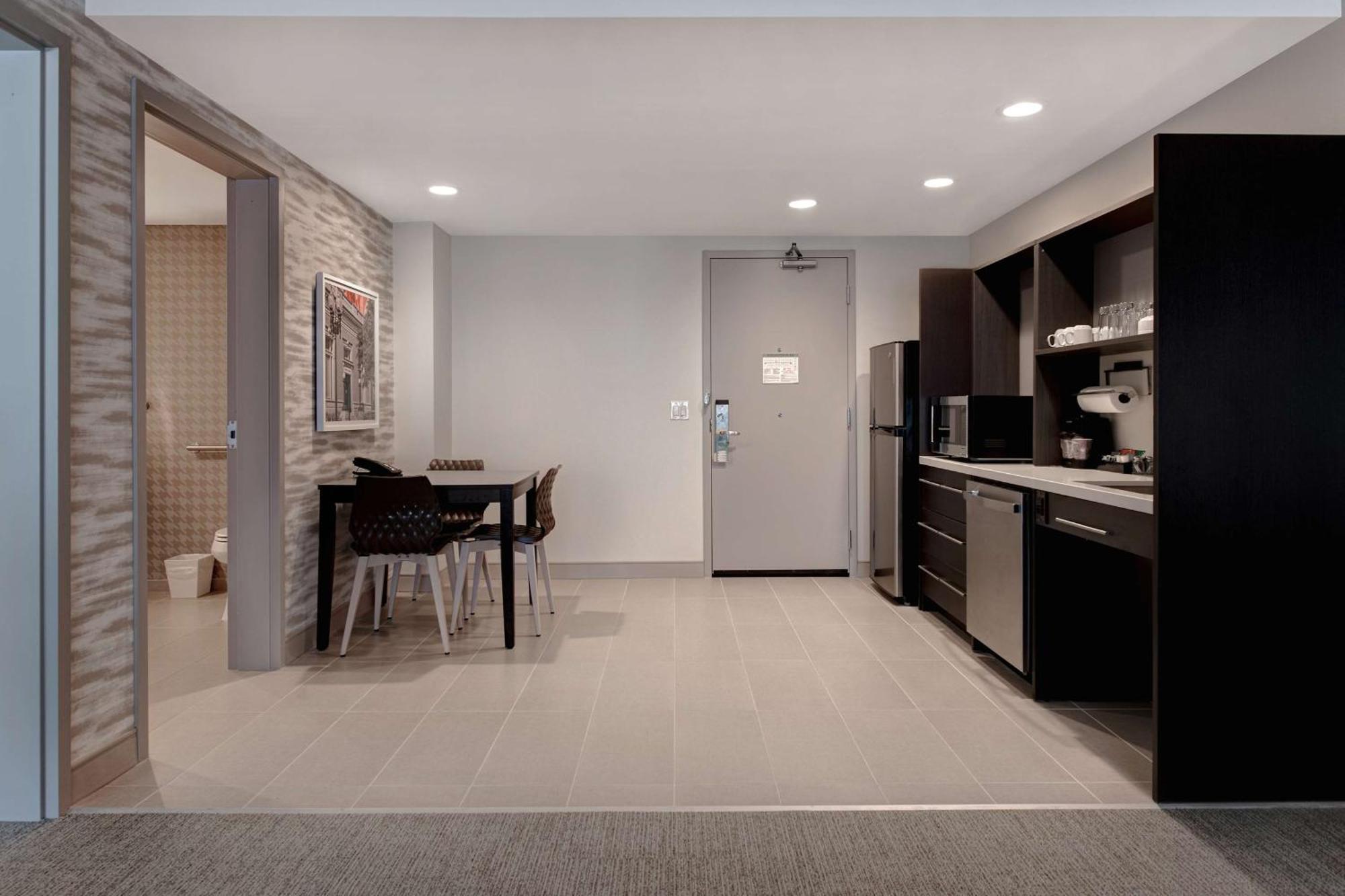 Home2 Suites By Hilton Fayetteville North Экстерьер фото